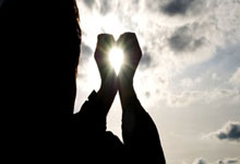 独行侠队主场战胜马刺队，豪取三连胜